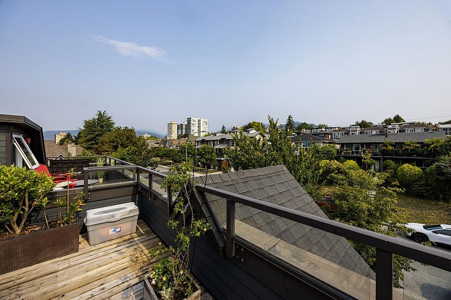 2 263 E 5th Street North Vancouver, BC - 7