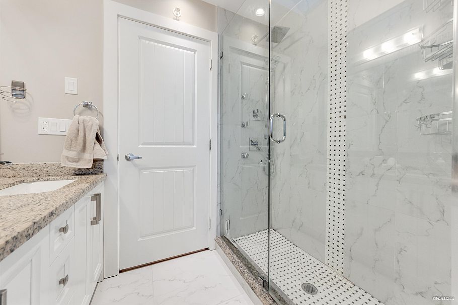 3582 Franklin Street Vancouver, BC - 19