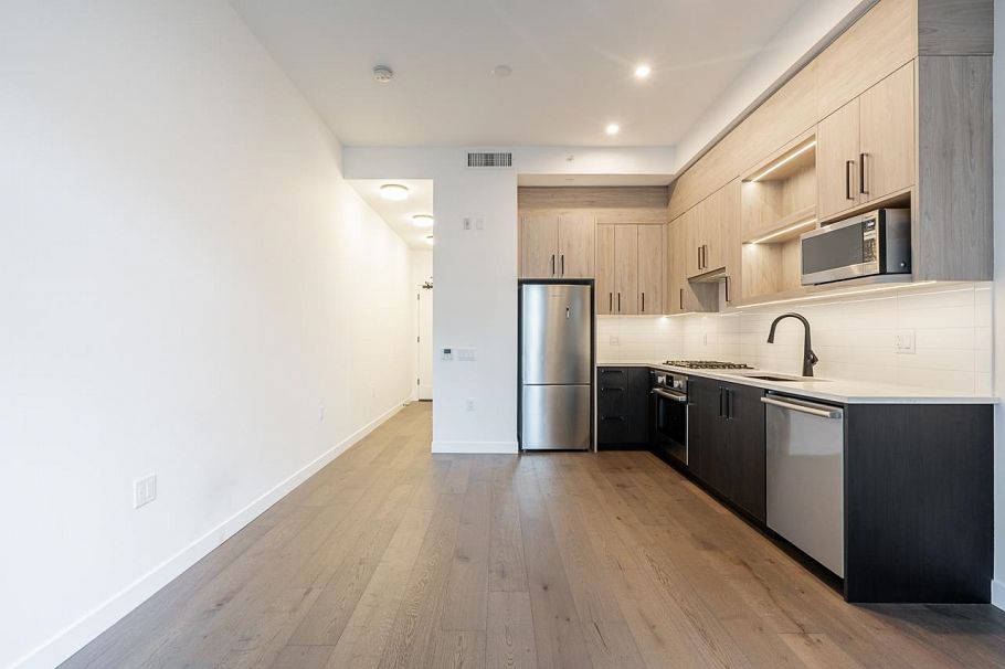 105 6859 Cambie Street Vancouver, BC - 11
