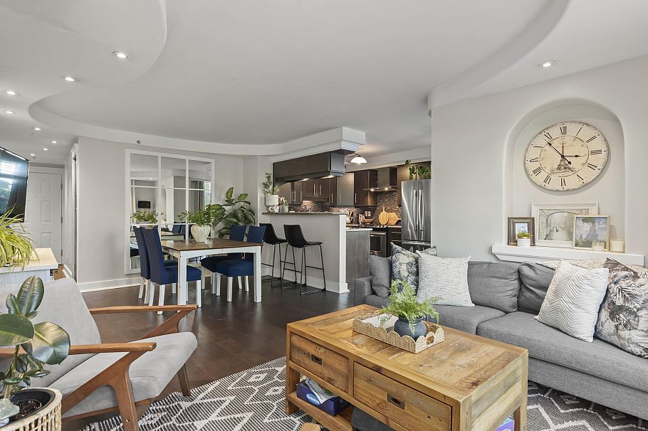 102 2528 E Broadway Vancouver, BC - 10