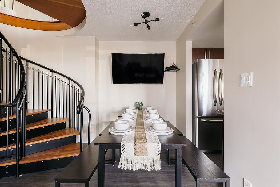 711 618 Abbott Street Vancouver, BC - 4