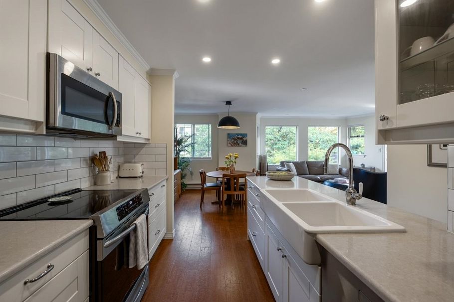9 2015 W 3rd Avenue Vancouver, BC - 15
