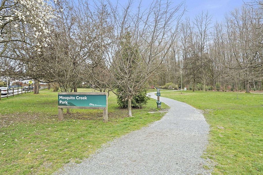 304 1550 Fell Avenue Avenue North Vancouver, BC - 19