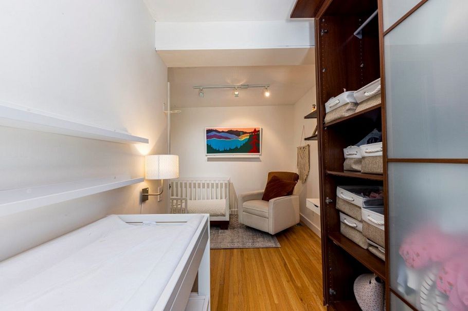126 E St. James Road North Vancouver, BC - 21