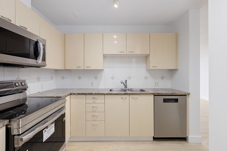 2905 1331 Alberni Street Vancouver, BC - 6