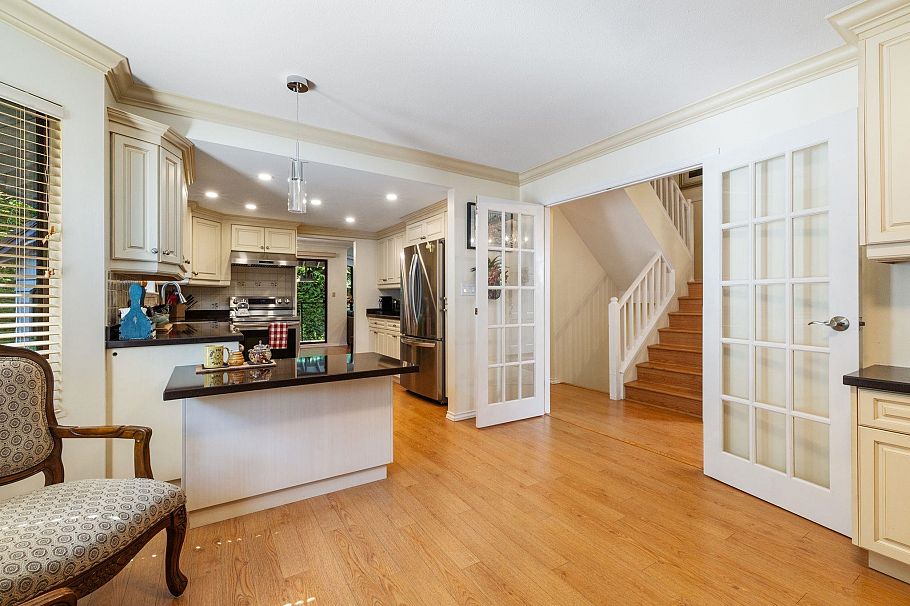 5729 Owl Court North Vancouver, BC - 14