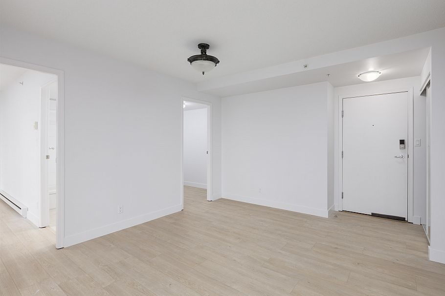 2905 1331 Alberni Street Vancouver, BC - 11