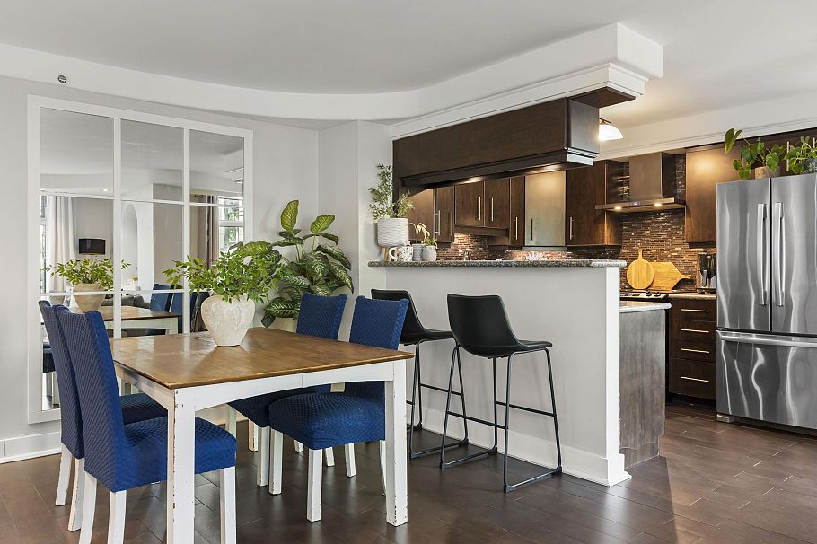 102 2528 E Broadway Vancouver, BC - 18