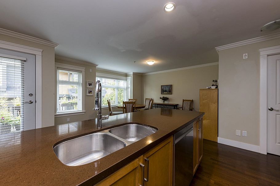 2 263 E 5th Street North Vancouver, BC - 22
