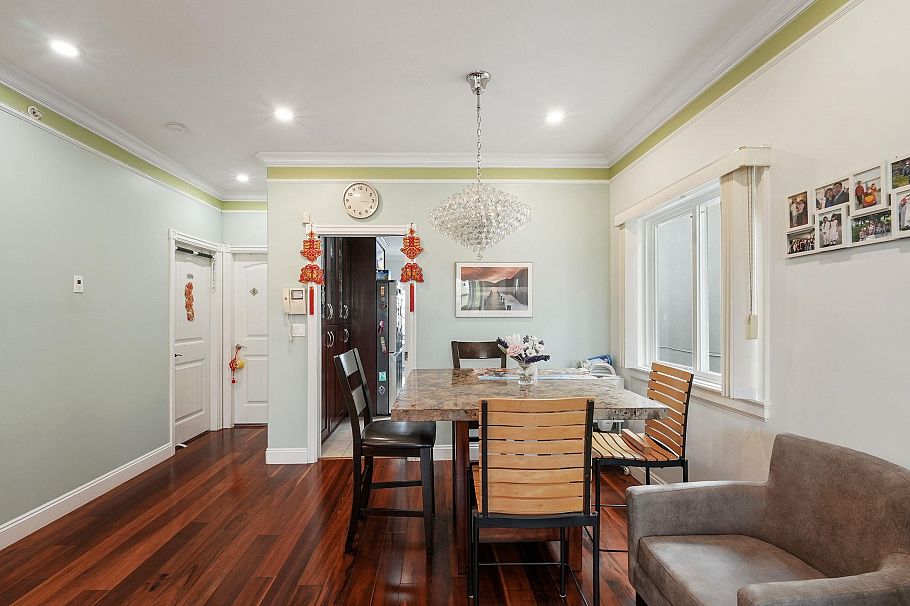 3054 E 5th Avenue Avenue Vancouver, BC - 7