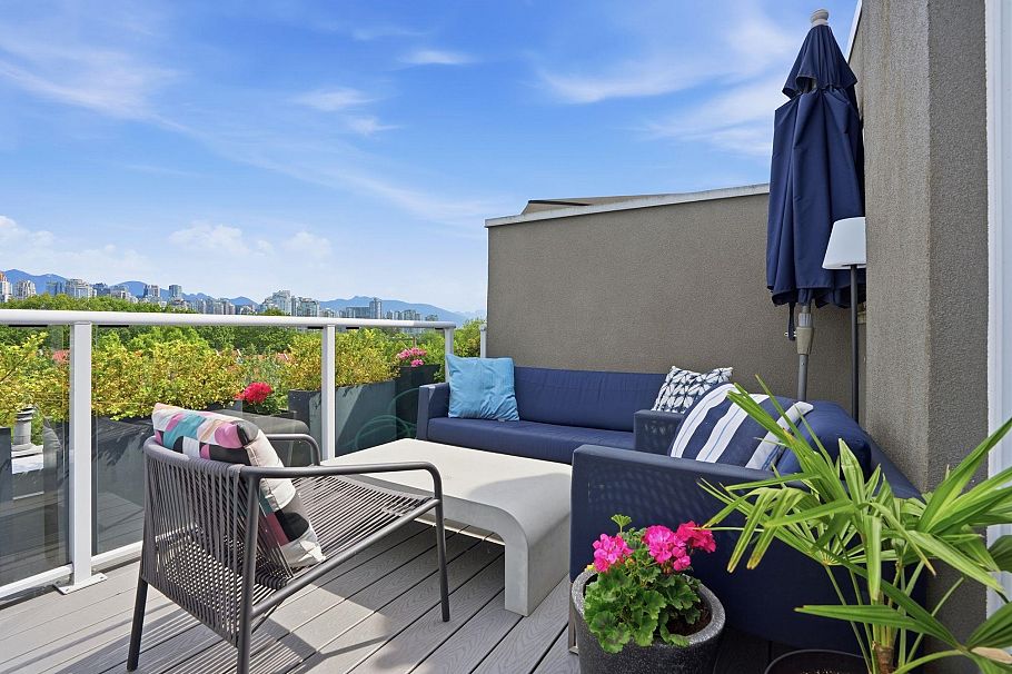 2224 Spruce Street Vancouver, BC - 3
