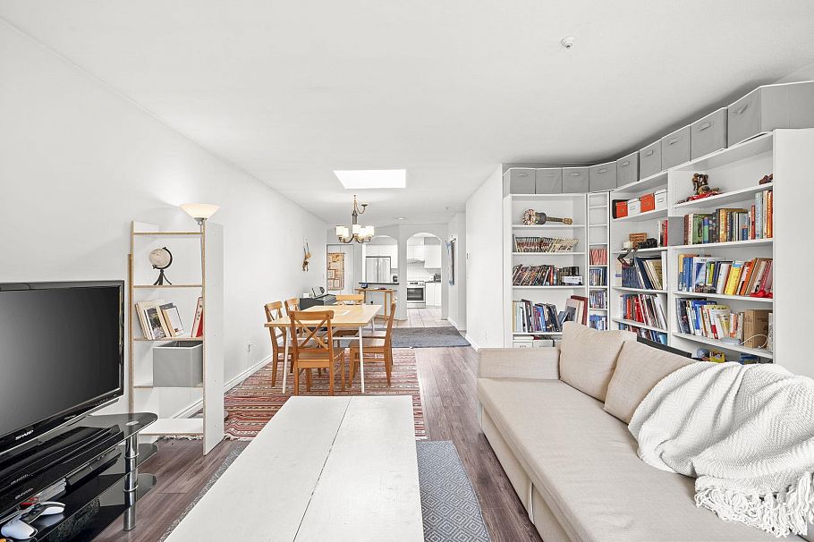 304 1550 Fell Avenue Avenue North Vancouver, BC - 3