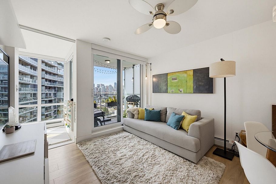 1501 1788 Columbia Street Vancouver, BC - 3