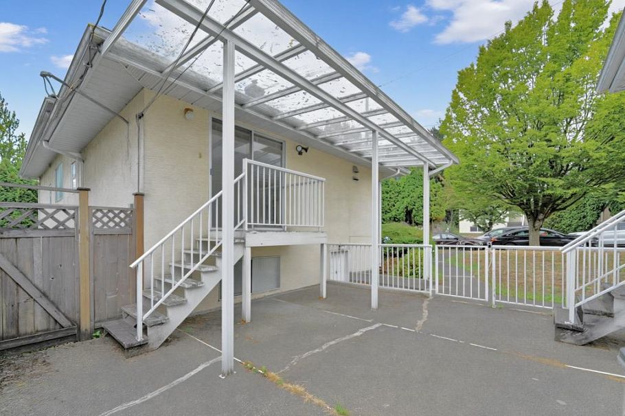 8080 Columbia Street Vancouver, BC - 13