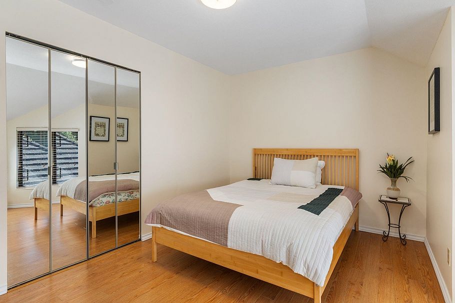 5729 Owl Court North Vancouver, BC - 21