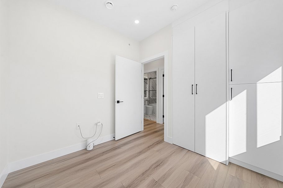 4318 Nanaimo Street Vancouver, BC - 30