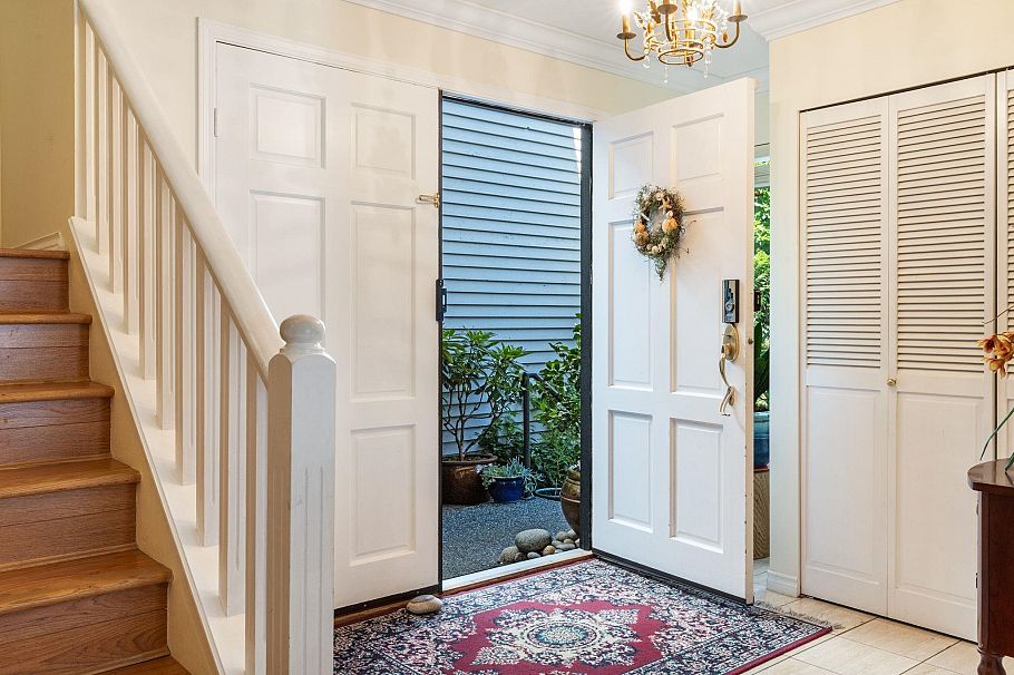 5729 Owl Court North Vancouver, BC - 15
