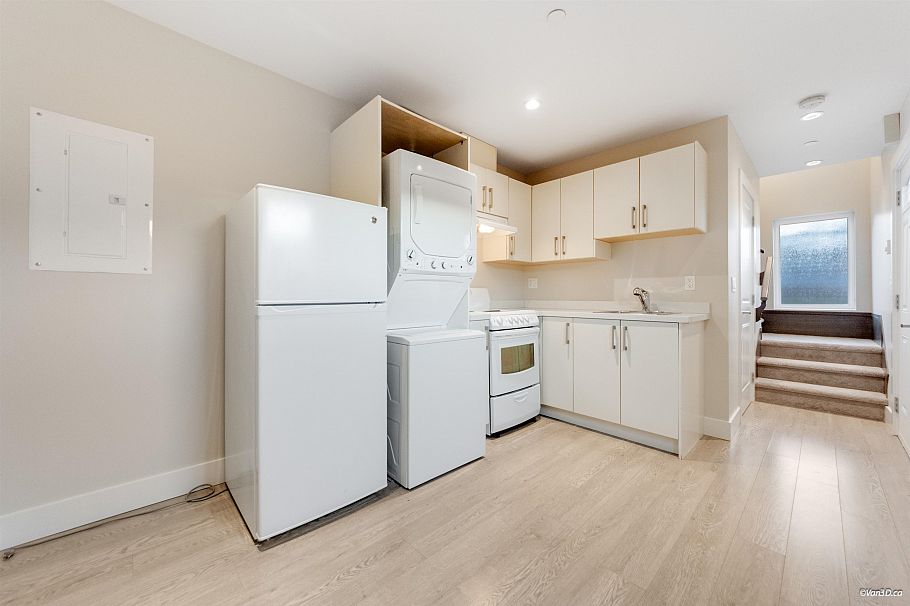 3582 Franklin Street Vancouver, BC - 30