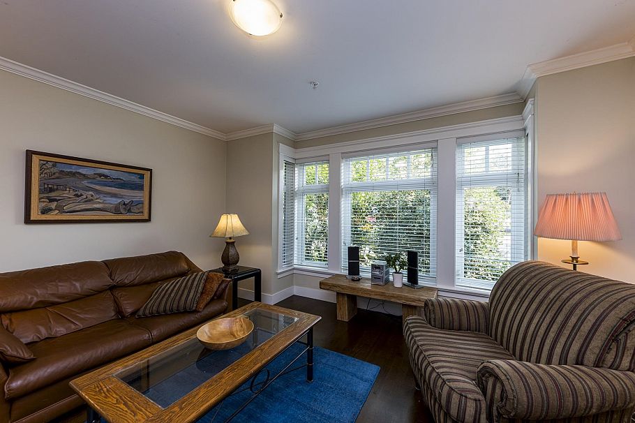 2 263 E 5th Street North Vancouver, BC - 24
