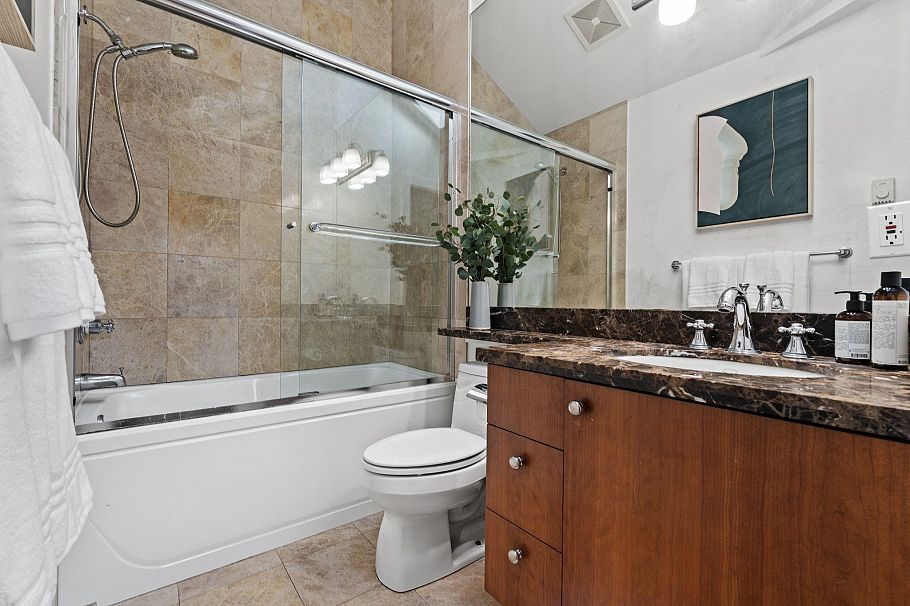 2 2505 W 8th Avenue Vancouver, BC - 17