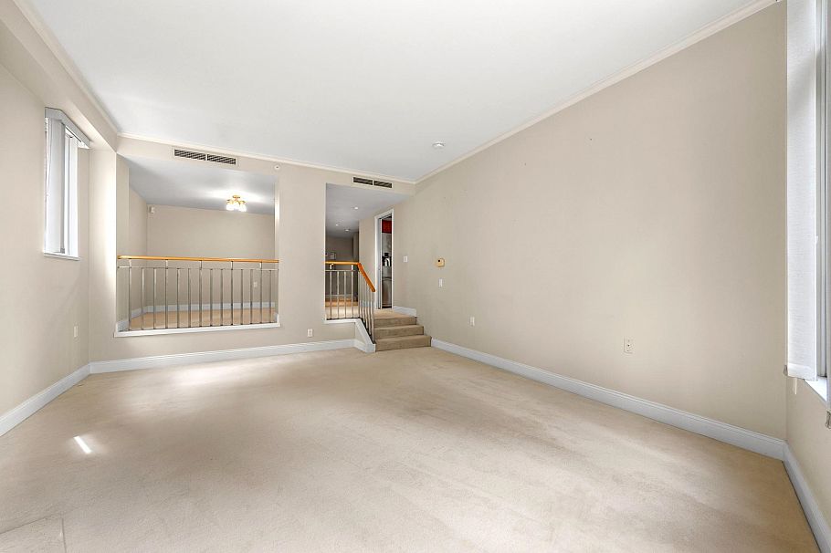 201 638 W 45th Avenue Vancouver, BC - 17