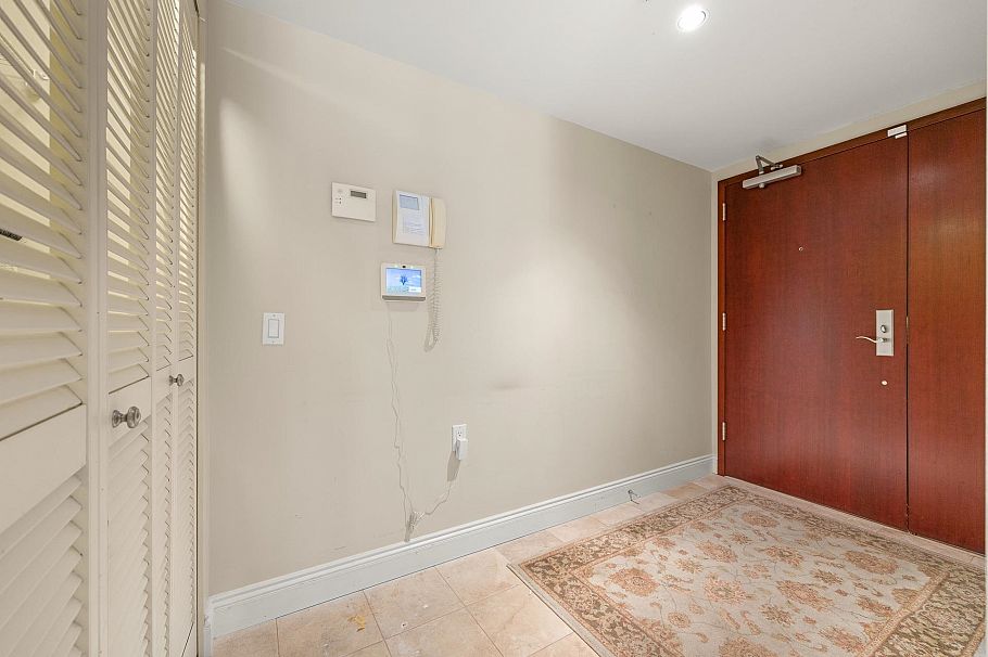 201 638 W 45th Avenue Vancouver, BC - 40