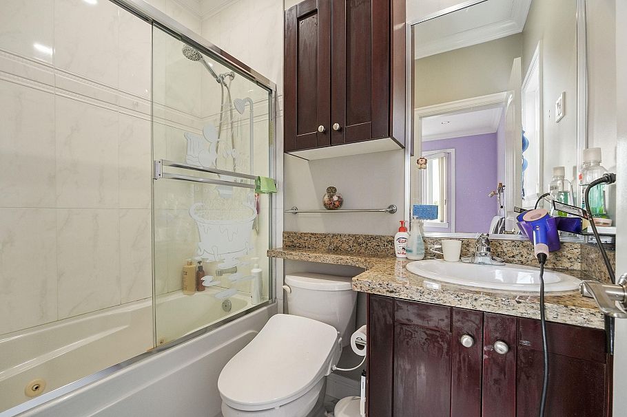 3054 E 5th Avenue Avenue Vancouver, BC - 15