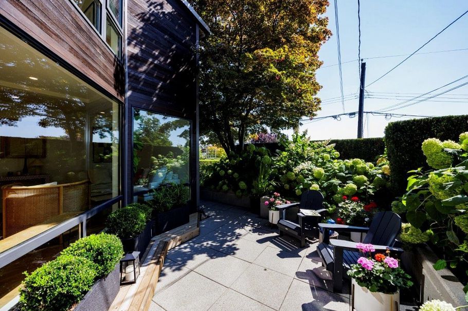 126 E St. James Road North Vancouver, BC - 14