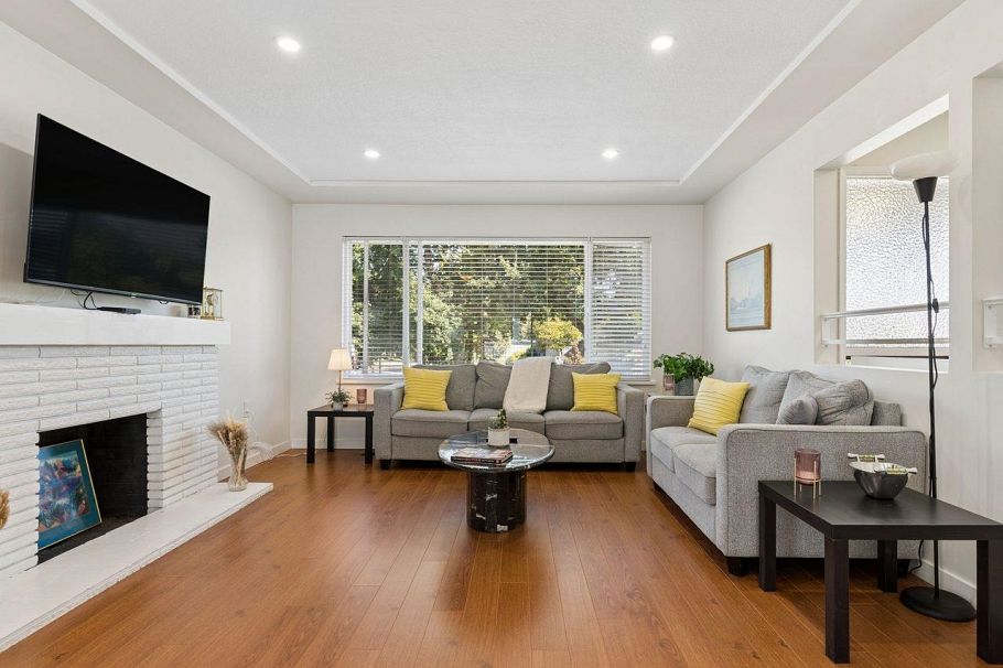 3006 E Georgia Street Vancouver, BC - 8