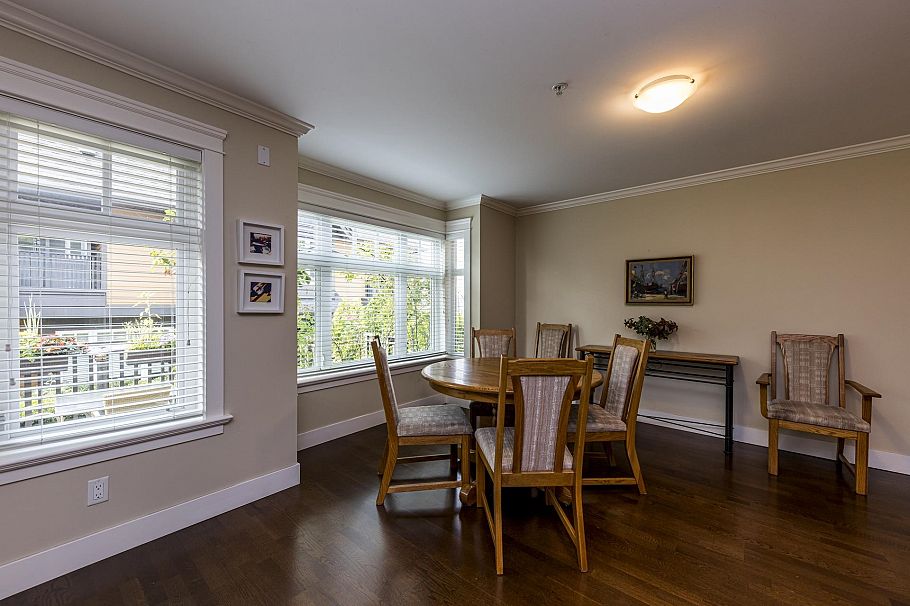 2 263 E 5th Street North Vancouver, BC - 19