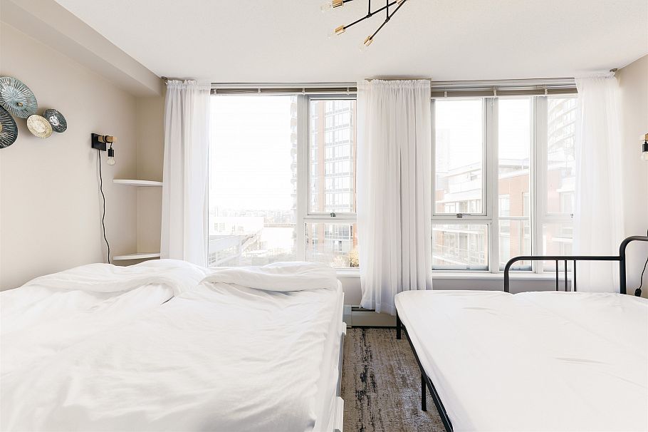 711 618 Abbott Street Vancouver, BC - 17