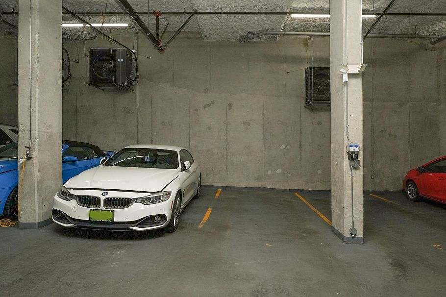 403 2408 E Broadway Vancouver, BC - 14