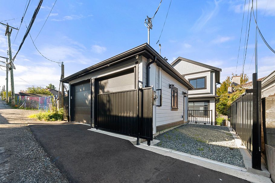 4318 Nanaimo Street Vancouver, BC - 36
