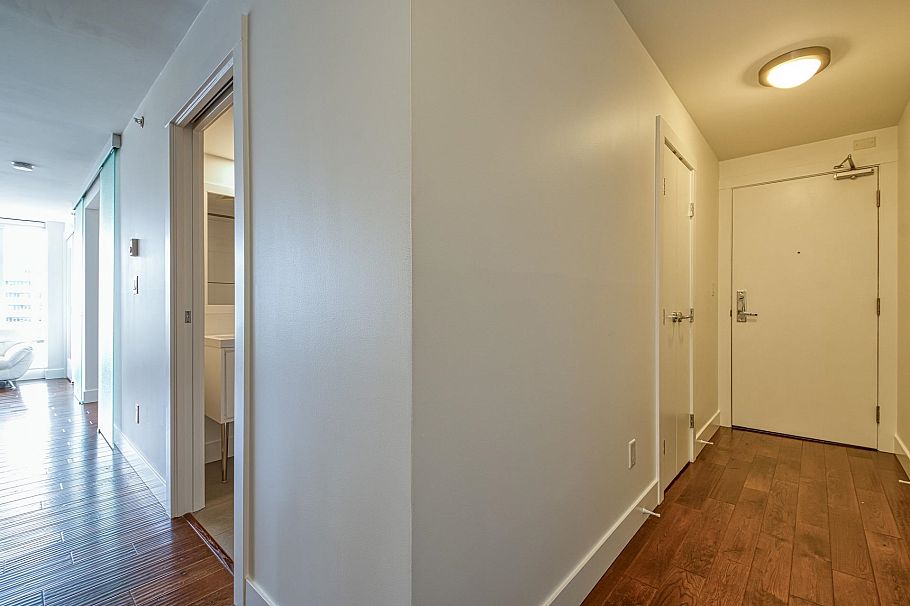 104 565 Smithe Street Vancouver, BC - 24