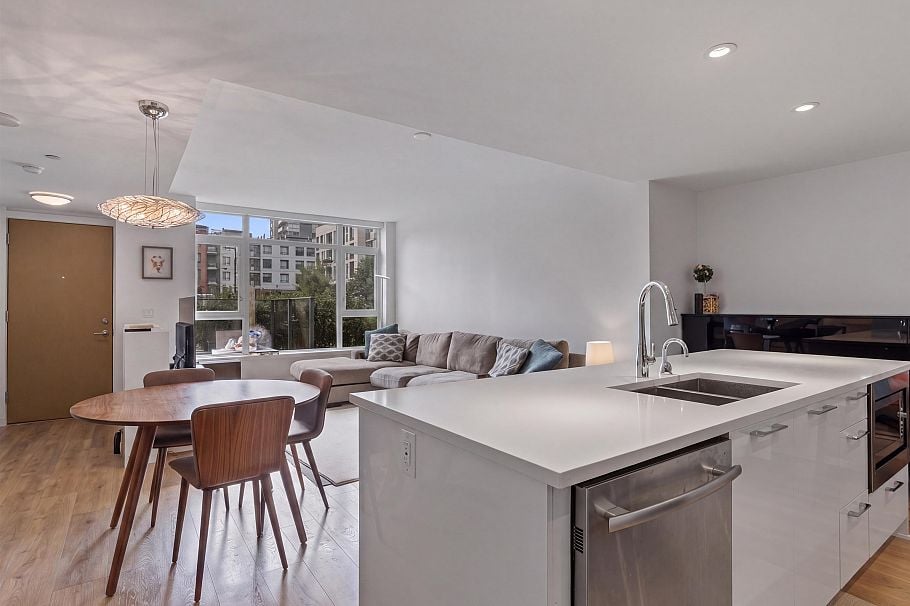 TH112 3565 Sawmill Crescent Vancouver, BC - 1