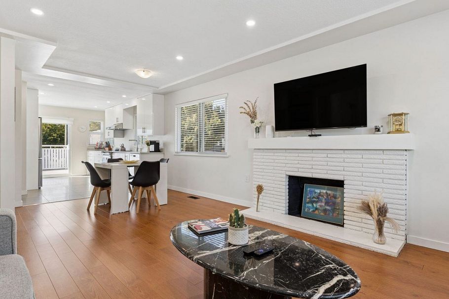 3006 E Georgia Street Vancouver, BC - 10
