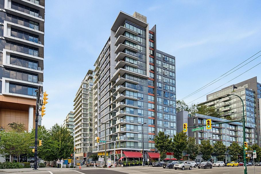1501 1788 Columbia Street Vancouver, BC - 1