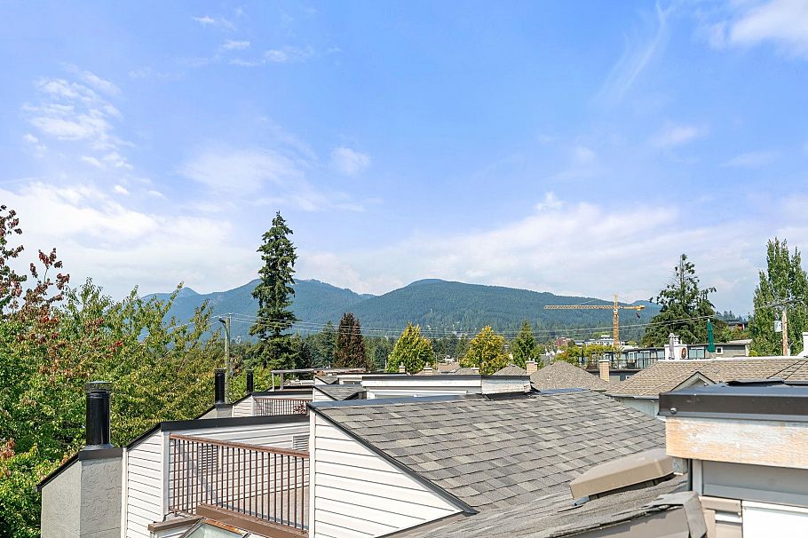 4 230 W 16th Street North Vancouver, BC - 33