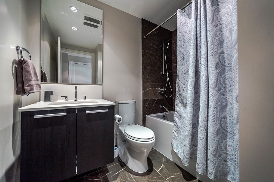 904 1221 Bidwell Street Vancouver, BC - 9
