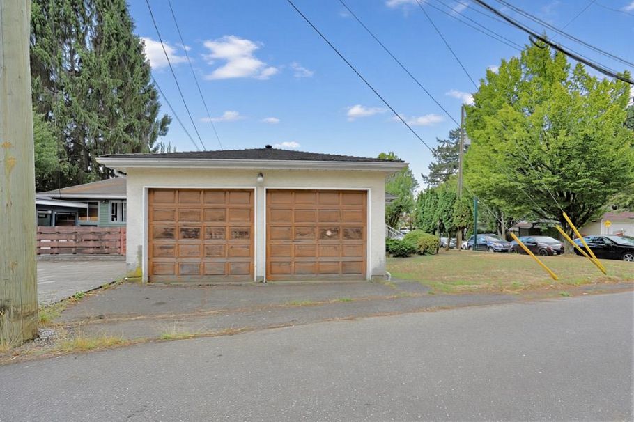 8080 Columbia Street Vancouver, BC - 12