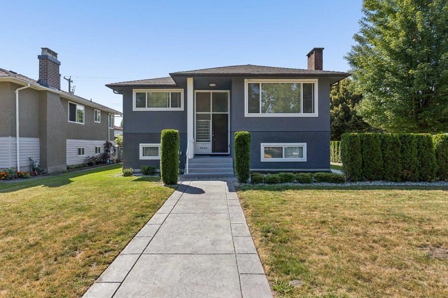 3006 E Georgia Street Vancouver, BC - 3