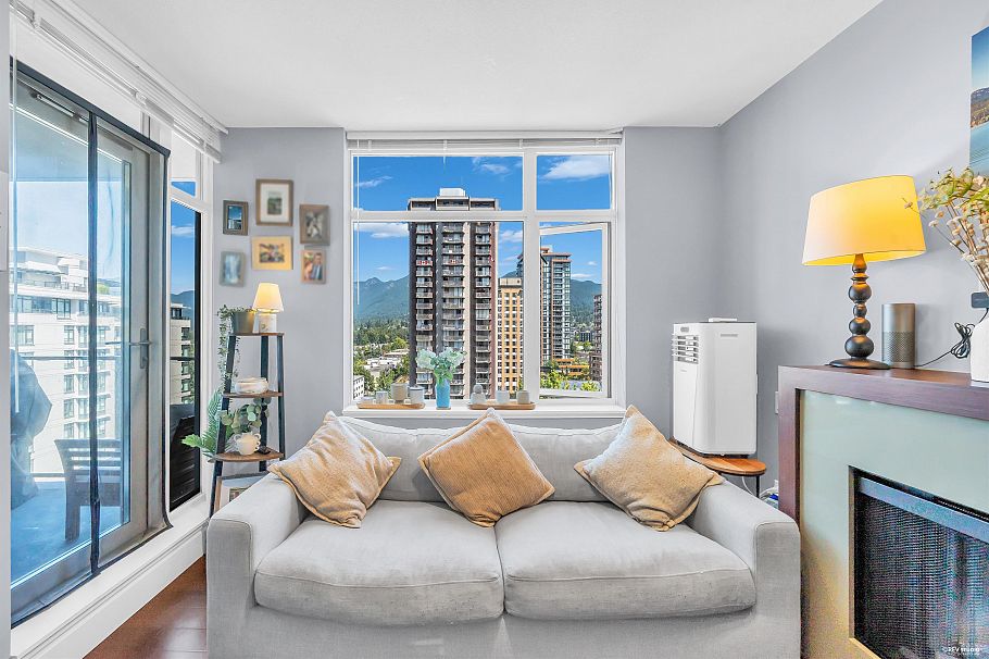 1301 158 W 13th Street North Vancouver, BC - 13