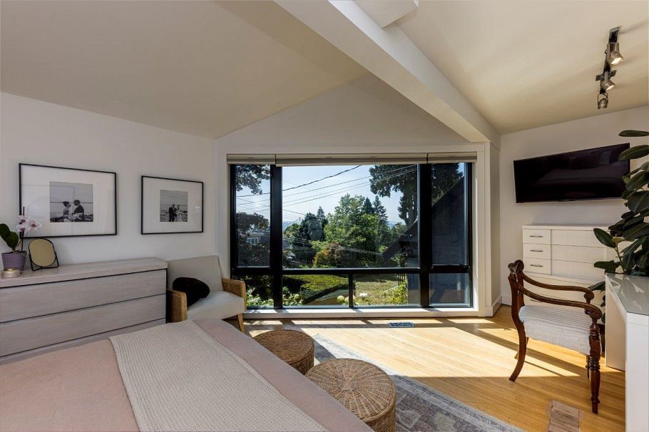 126 E St. James Road North Vancouver, BC - 10