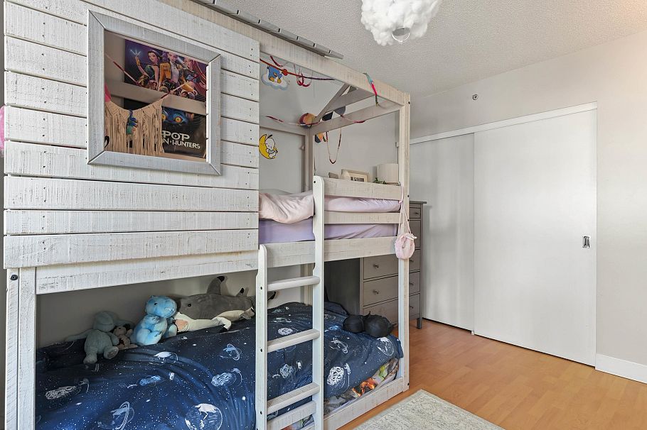 102 2528 E Broadway Vancouver, BC - 25