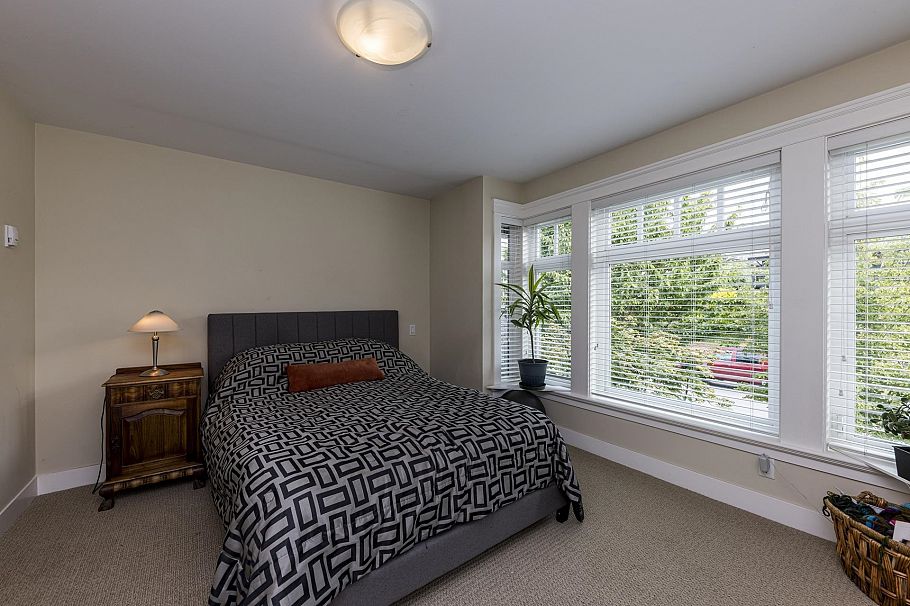 2 263 E 5th Street North Vancouver, BC - 32