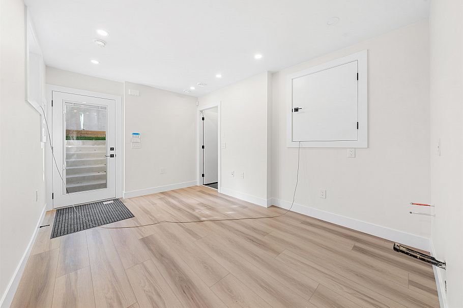 4318 Nanaimo Street Vancouver, BC - 19
