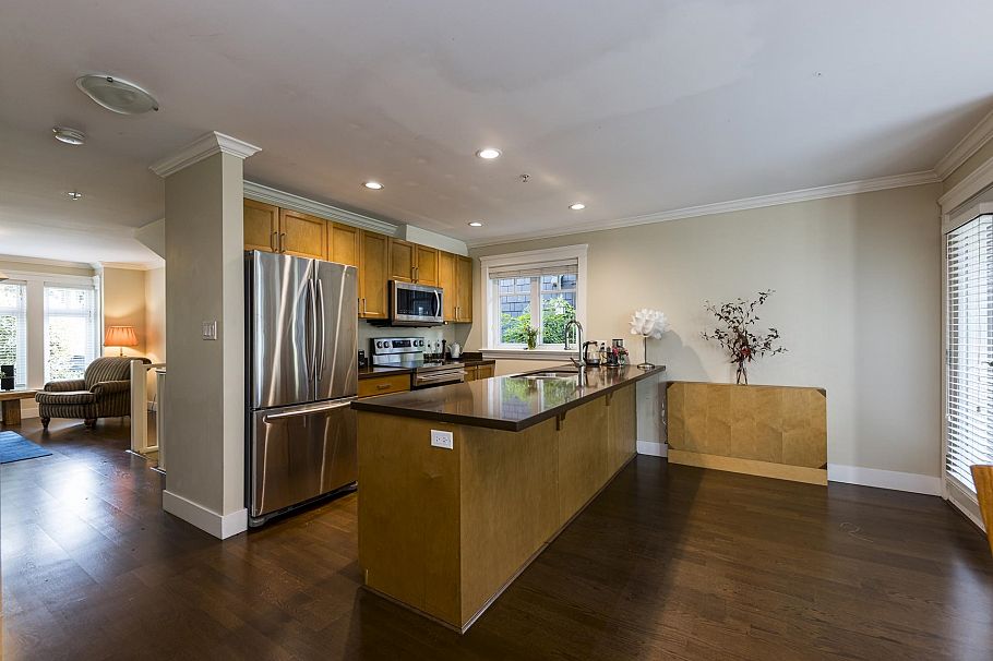 2 263 E 5th Street North Vancouver, BC - 21