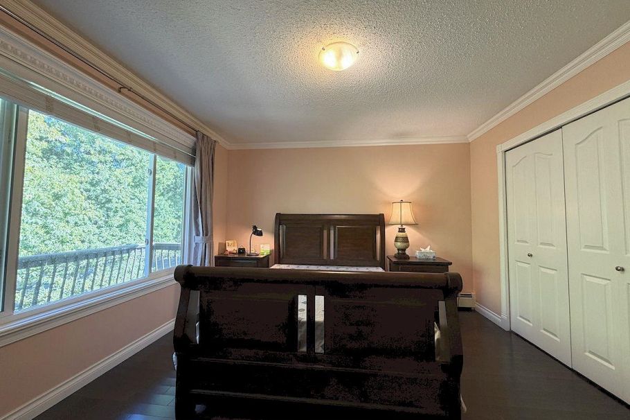 5885 Lincoln Street Vancouver, BC - 25
