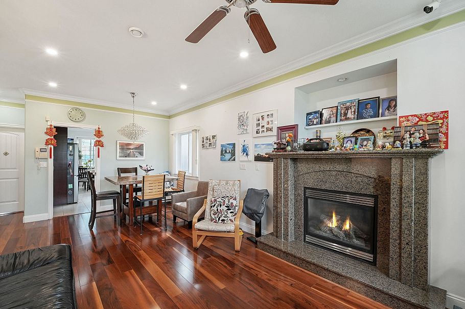 3054 E 5th Avenue Avenue Vancouver, BC - 6