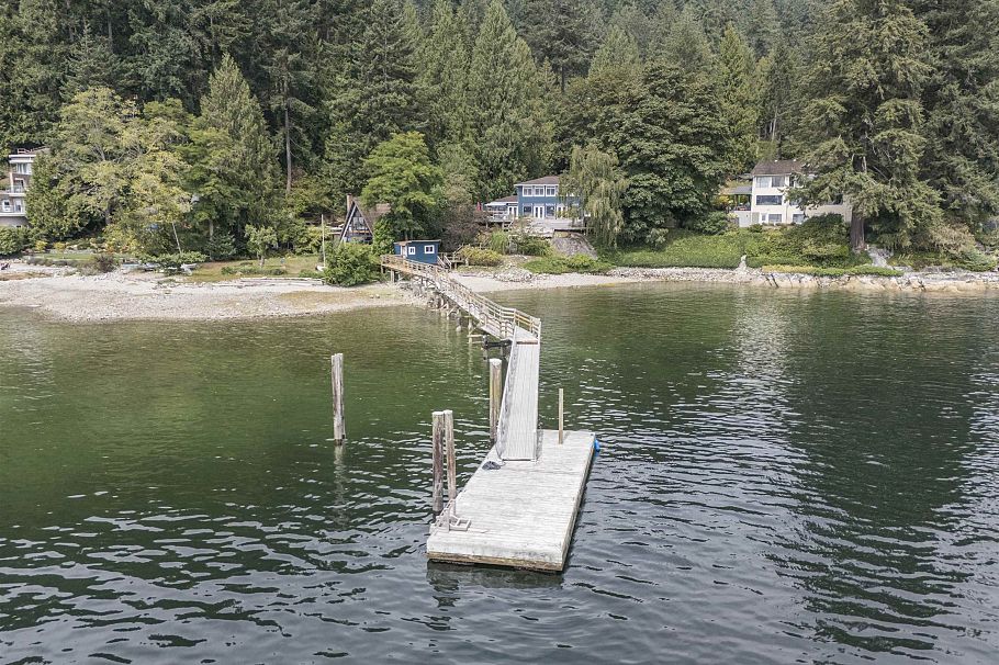 5439 Indian River Drive North Vancouver, BC - 10